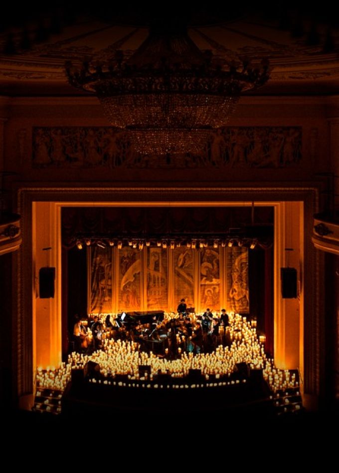 Концерт «Адельи Ланы дэль Рэй в свете 3000 свечей»