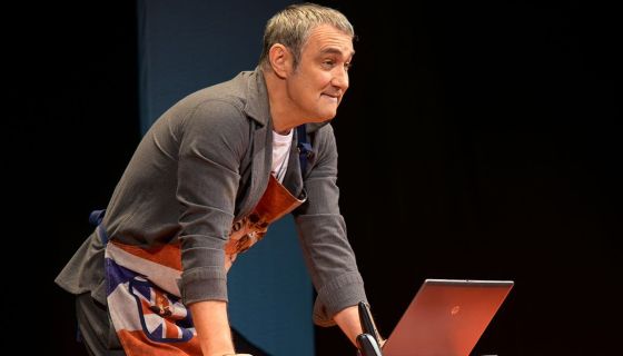 Спектакль «У каждого свои недостатки»