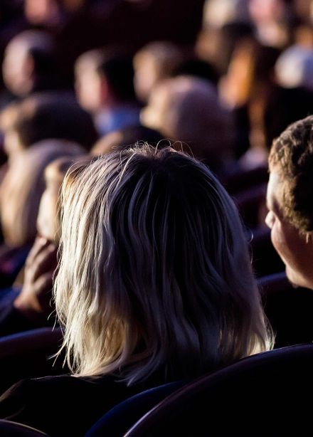 Помолвка при фонарях